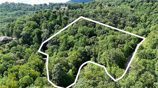 2 Timbers Edge Way, Travelers Rest, SC 29690