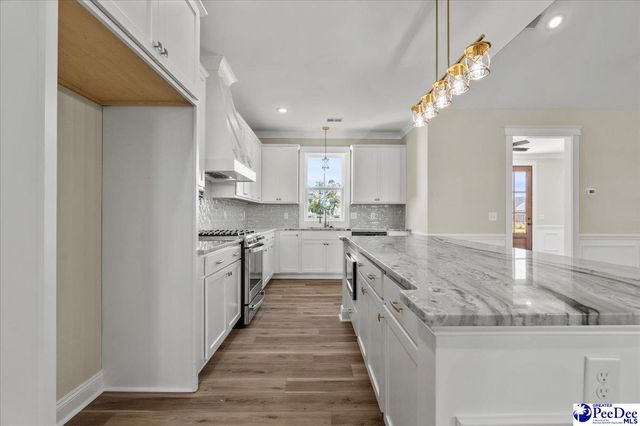 2151 Bonnie Dr., Florence, SC 29501