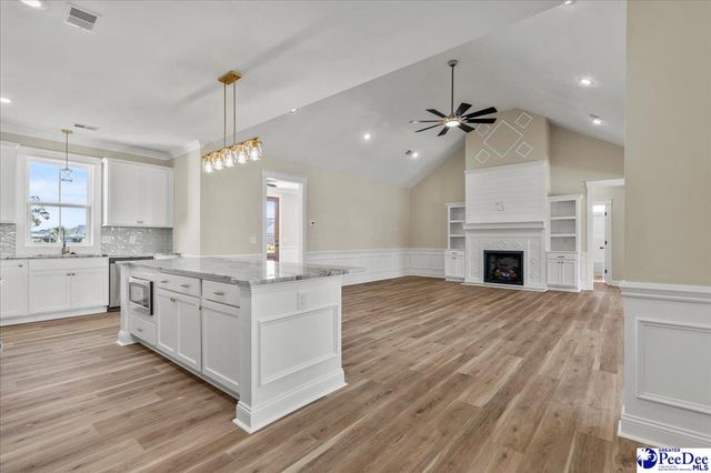 2151 Bonnie Dr., Florence, SC 29501