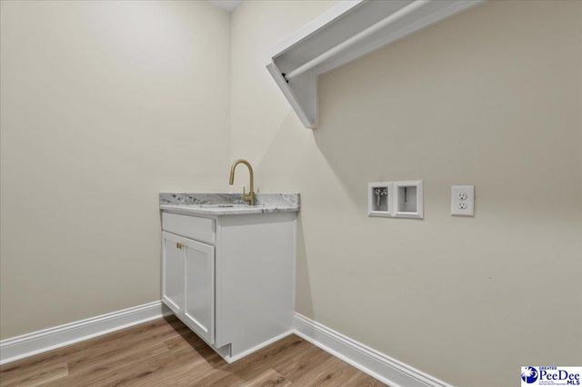 2151 Bonnie Dr., Florence, SC 29501