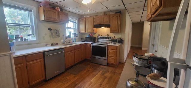 39 Florence 1, Worcester, MA 01603