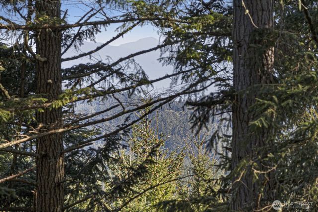 912 Sandwith Road, Friday Harbor, WA 98250