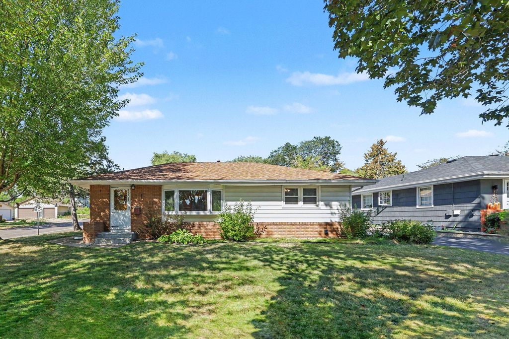1601 39th Avenue NE, Columbia Heights, MN 55421
