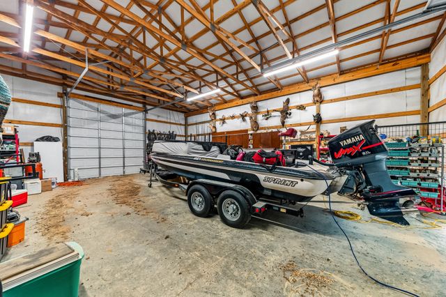 1302 Coosie Branch Rd, Cornersville, TN 37047