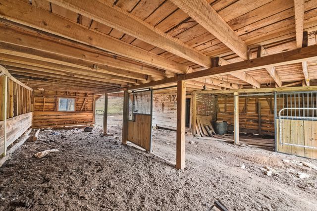 1302 Coosie Branch Rd, Cornersville, TN 37047