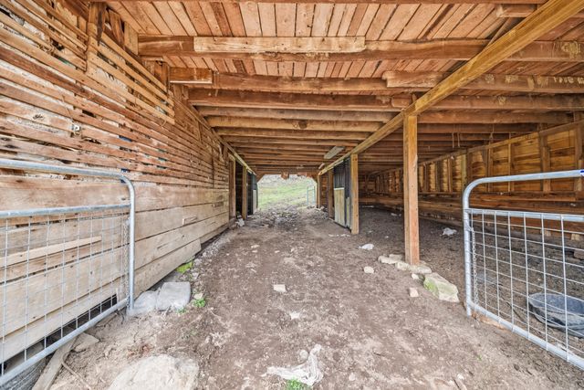 1302 Coosie Branch Rd, Cornersville, TN 37047