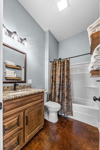 1302 Coosie Branch Rd, Cornersville, TN 37047