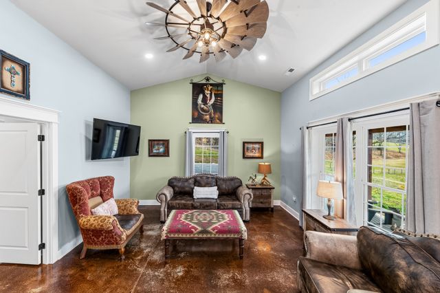 1302 Coosie Branch Rd, Cornersville, TN 37047