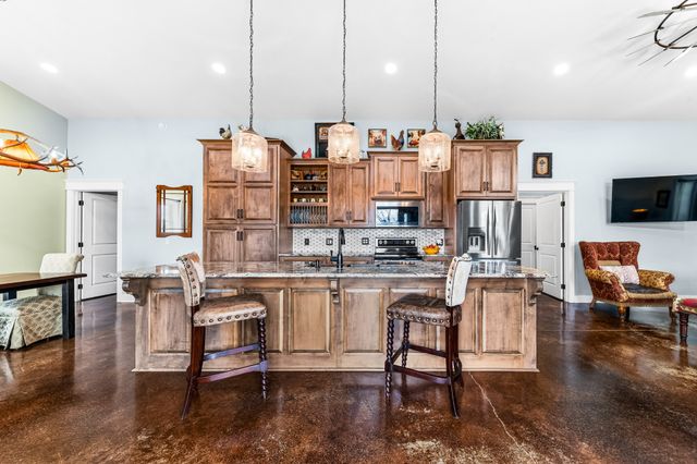 1302 Coosie Branch Rd, Cornersville, TN 37047