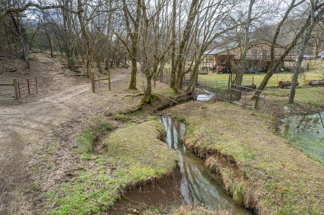 1302 Coosie Branch Rd, Cornersville, TN 37047