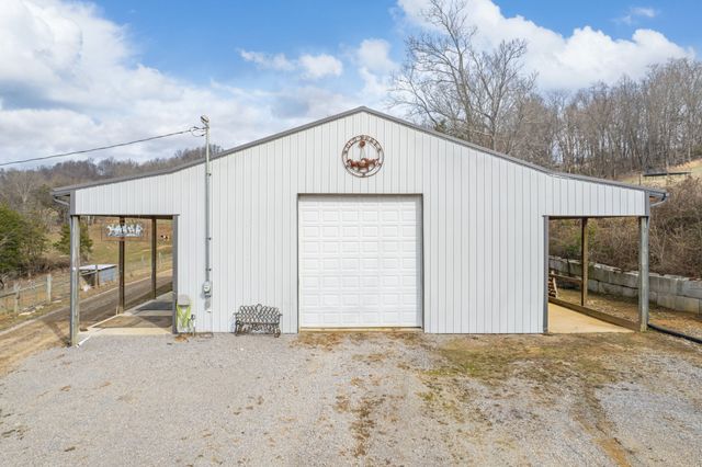 1302 Coosie Branch Rd, Cornersville, TN 37047