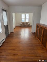 57-59 Woodbridge Avenue, East Hartford, CT 06108