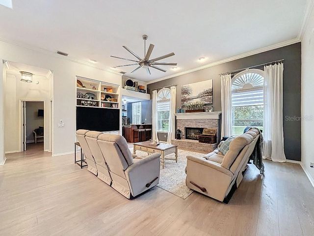 8805 CROSSWOOD COURT, Riverview, FL 33578