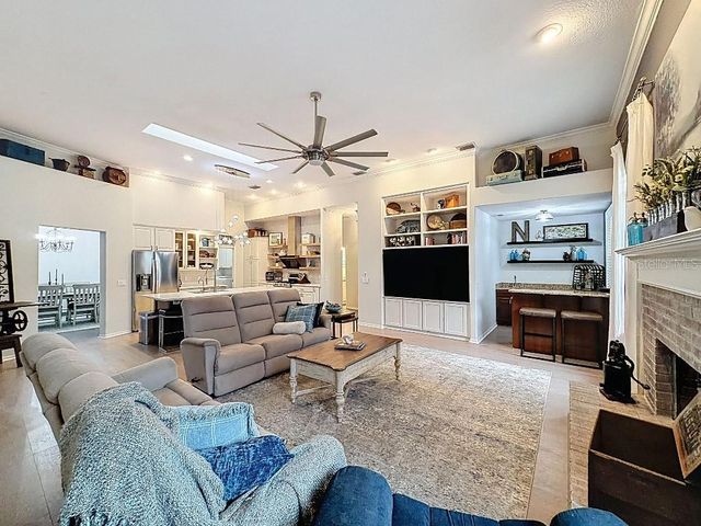 8805 CROSSWOOD COURT, Riverview, FL 33578