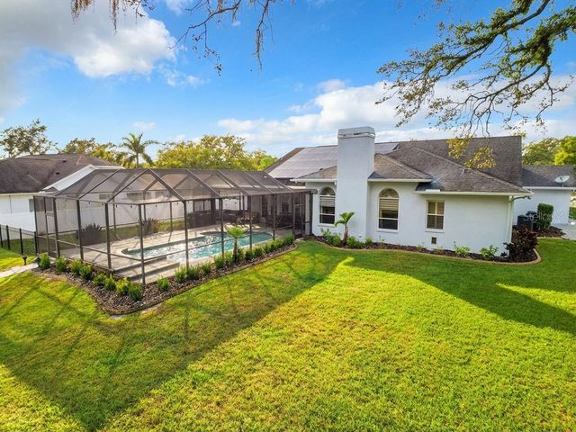 8805 CROSSWOOD COURT, Riverview, FL 33578