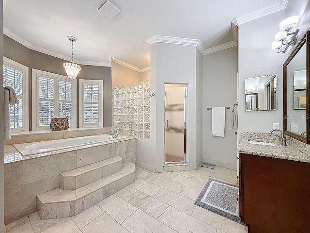 8805 CROSSWOOD COURT, Riverview, FL 33578