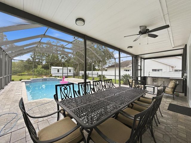 8805 CROSSWOOD COURT, Riverview, FL 33578