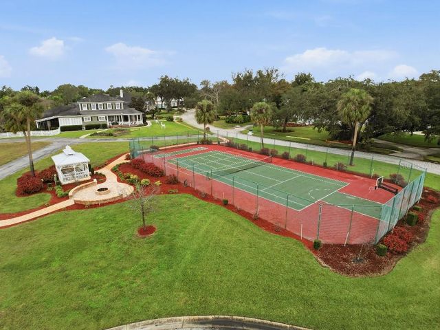 8805 CROSSWOOD COURT, Riverview, FL 33578