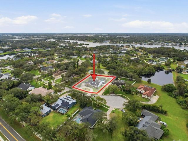 8805 CROSSWOOD COURT, Riverview, FL 33578