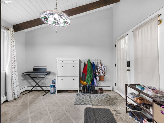 89655 SEA BREEZE Dr, Warrenton, OR 97146