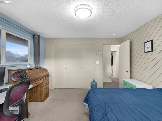 89655 SEA BREEZE Dr, Warrenton, OR 97146