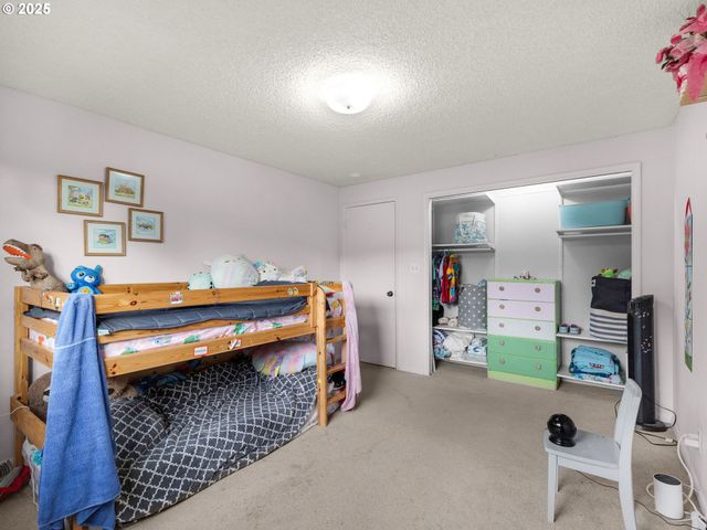 89655 SEA BREEZE Dr, Warrenton, OR 97146