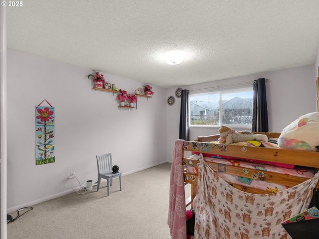 89655 SEA BREEZE Dr, Warrenton, OR 97146