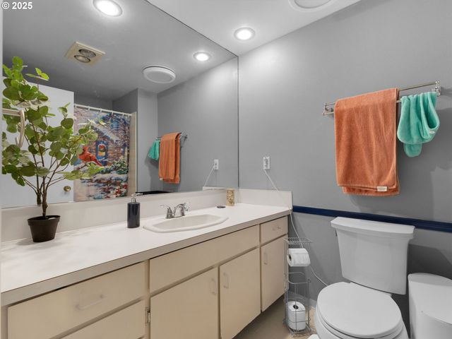 89655 SEA BREEZE Dr, Warrenton, OR 97146