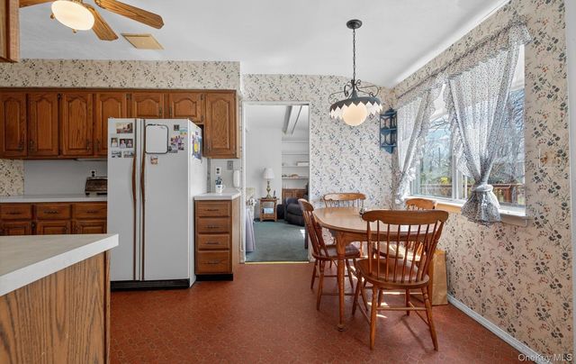 17 Peacock Lane, Commack, NY 11725