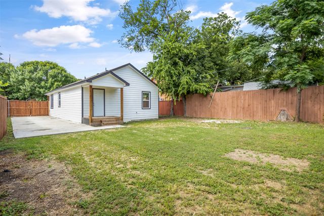 1125 E Tucker Street, Fort Worth, TX 76104