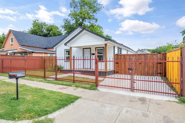1125 E Tucker Street, Fort Worth, TX 76104