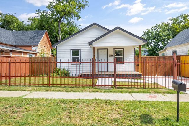 1125 E Tucker Street, Fort Worth, TX 76104