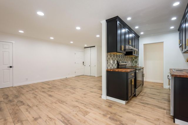 280 Easy Street 120, Mountain View, CA 94043
