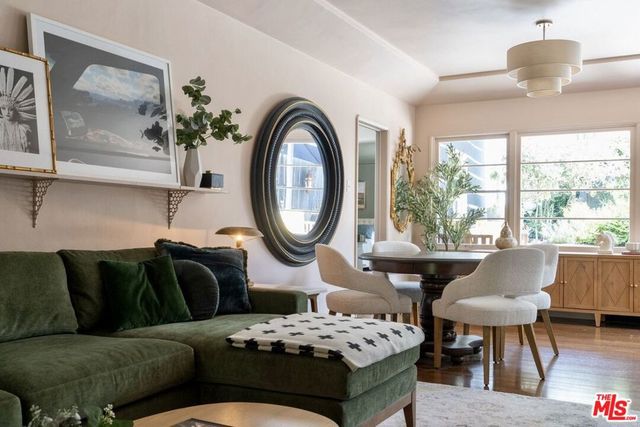 5015 W 20th Street, Los Angeles, CA 90016