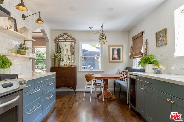 5015 W 20th Street, Los Angeles, CA 90016