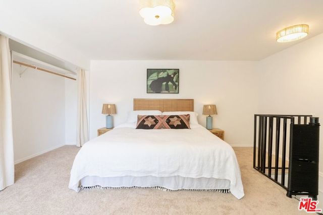 5015 W 20th Street, Los Angeles, CA 90016