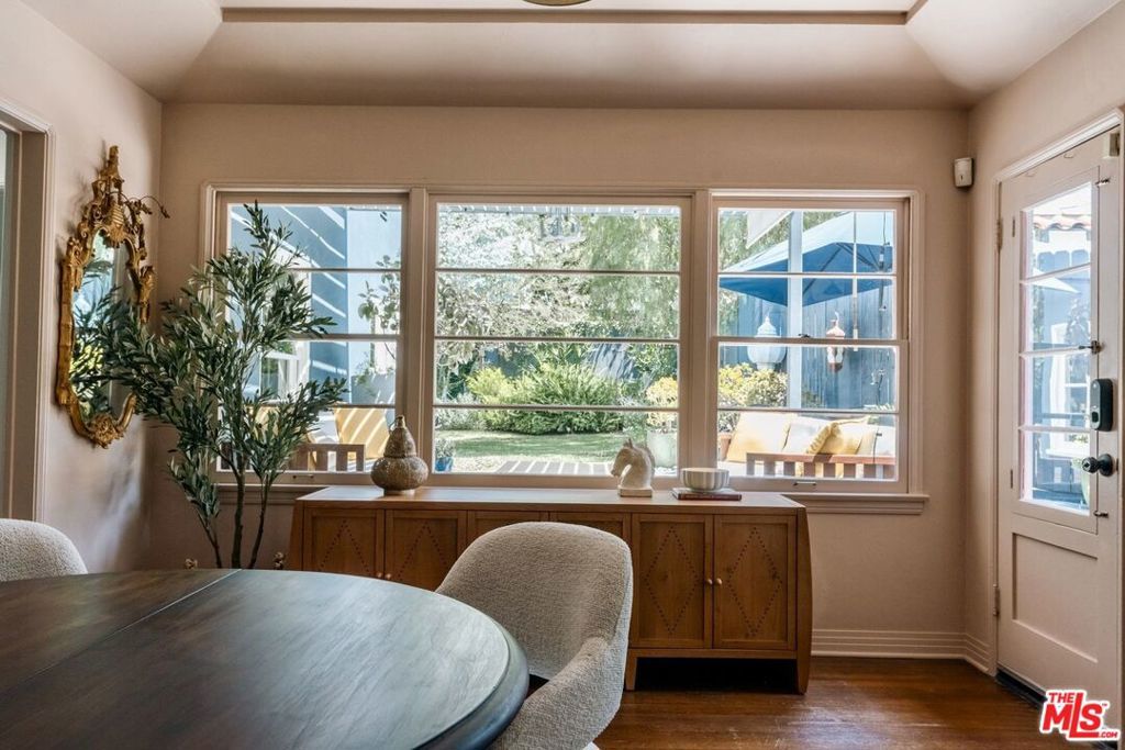 Image 19 of property listing at 5015 W 20th Street, Los Angeles, CA 90016