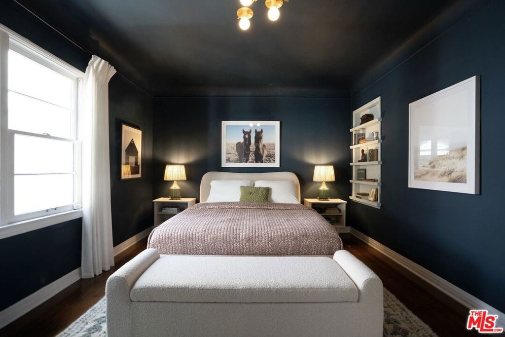 Image 38 of property listing at 5015 W 20th Street, Los Angeles, CA 90016