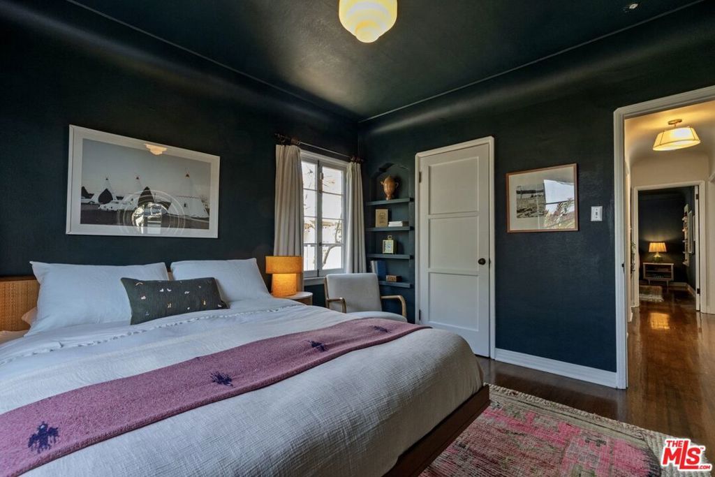 Image 43 of property listing at 5015 W 20th Street, Los Angeles, CA 90016