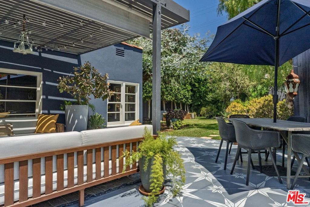 Image 48 of property listing at 5015 W 20th Street, Los Angeles, CA 90016