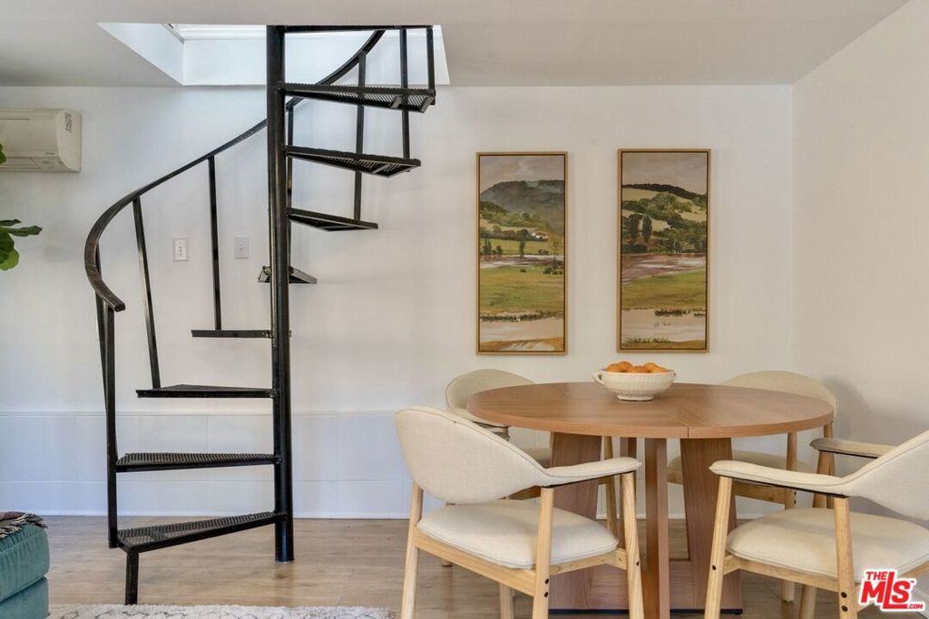 Image 64 of property listing at 5015 W 20th Street, Los Angeles, CA 90016
