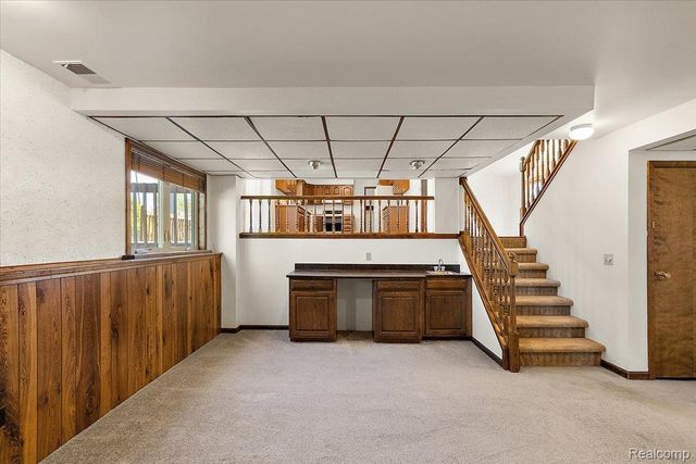 1081 Eagle Nest Drive, Oakland Charter Township, MI 48306
