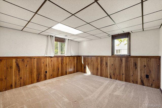 1081 Eagle Nest Drive, Oakland Charter Township, MI 48306