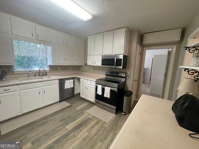 453 Oakland Drive, Gainesville, GA 30501