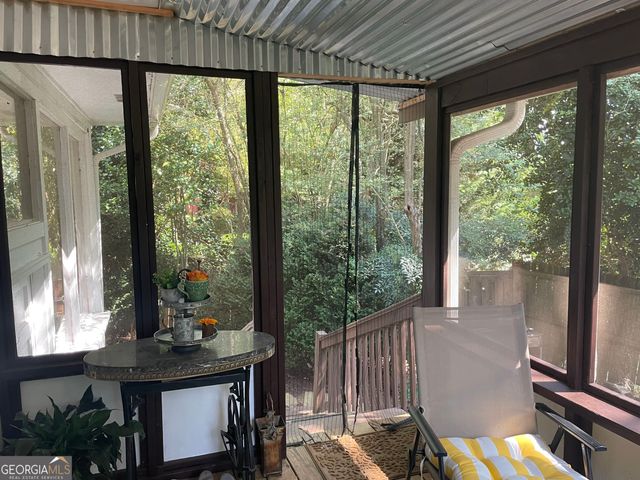 453 Oakland Drive, Gainesville, GA 30501