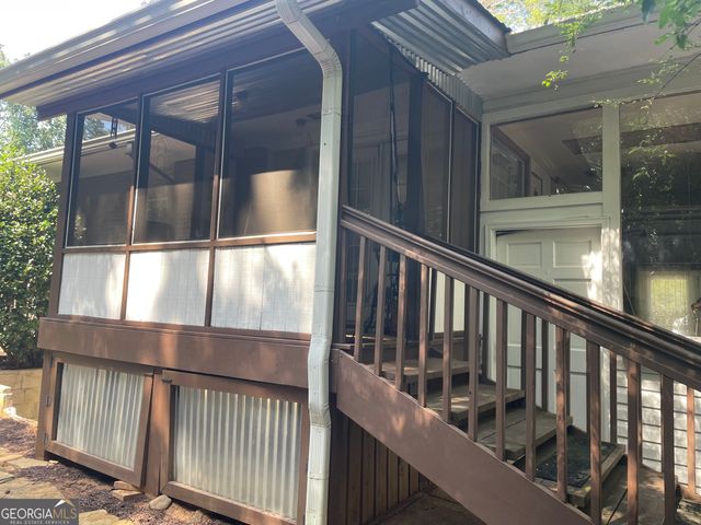 453 Oakland Drive, Gainesville, GA 30501