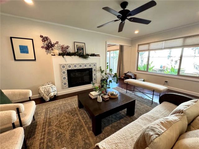 1673 E Avenida De Las Flores, Thousand Oaks, CA 91362