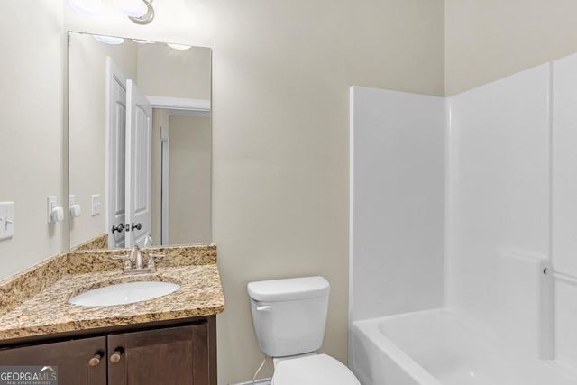 522 Thomas Drive, Loganville, GA 30052