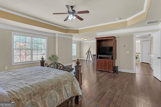 522 Thomas Drive, Loganville, GA 30052