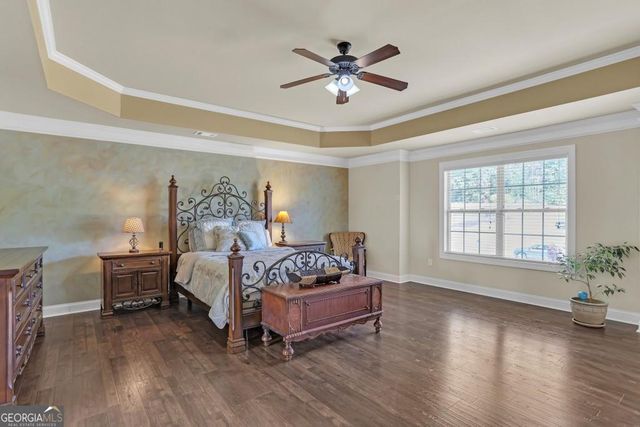 522 Thomas Drive, Loganville, GA 30052